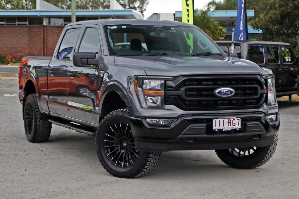 2023 Ford F-150 XLT 4X4 LWB