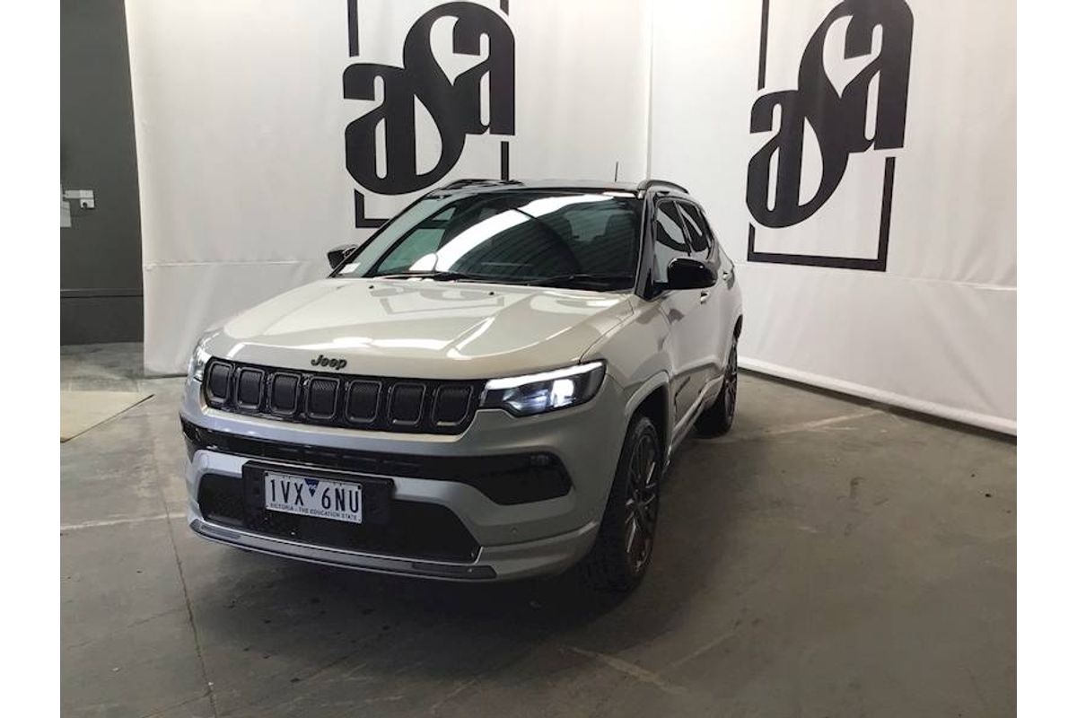 2022 Jeep Compass S-Limited M6