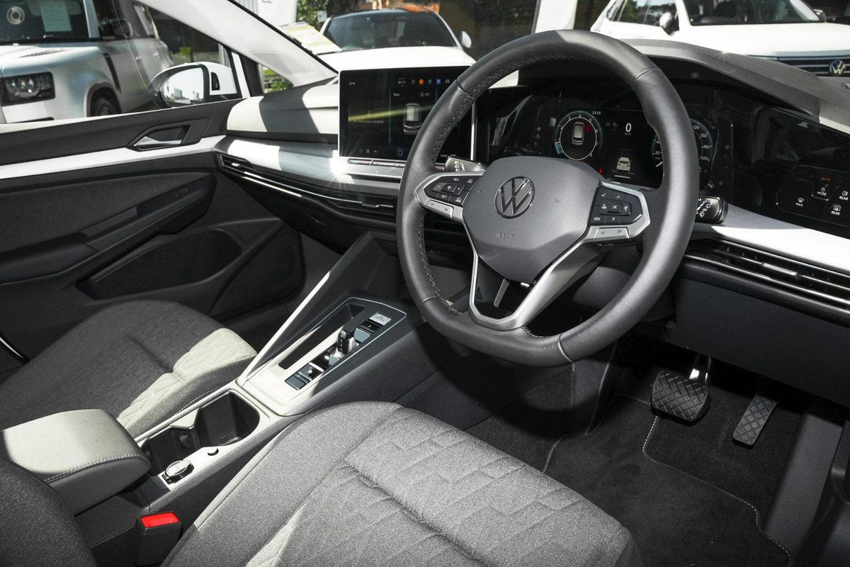 2026 Volkswagen Golf 110TSI Life 8.5
