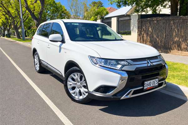 2021 Mitsubishi Outlander ES ZL