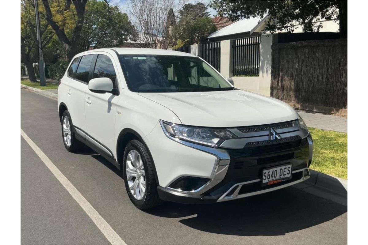 2021 Mitsubishi Outlander ES ZL