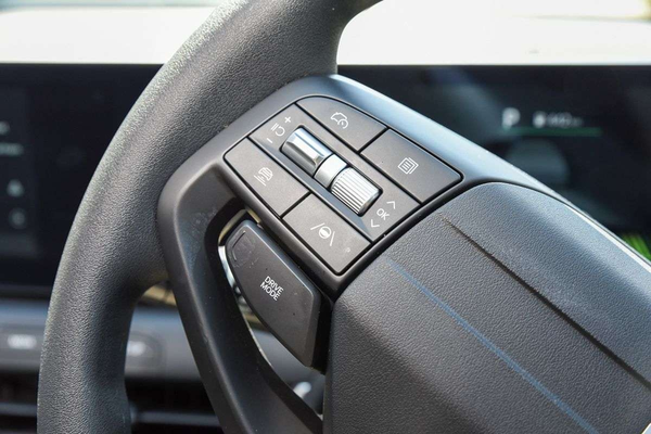 2026 Kia K4 S CL4m thumb-9