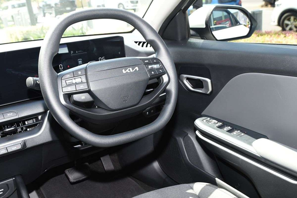 2026 Kia K4 S CL4m thumb-13