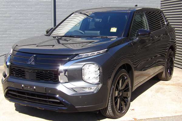 2026 Mitsubishi Outlander Black Edition ZM