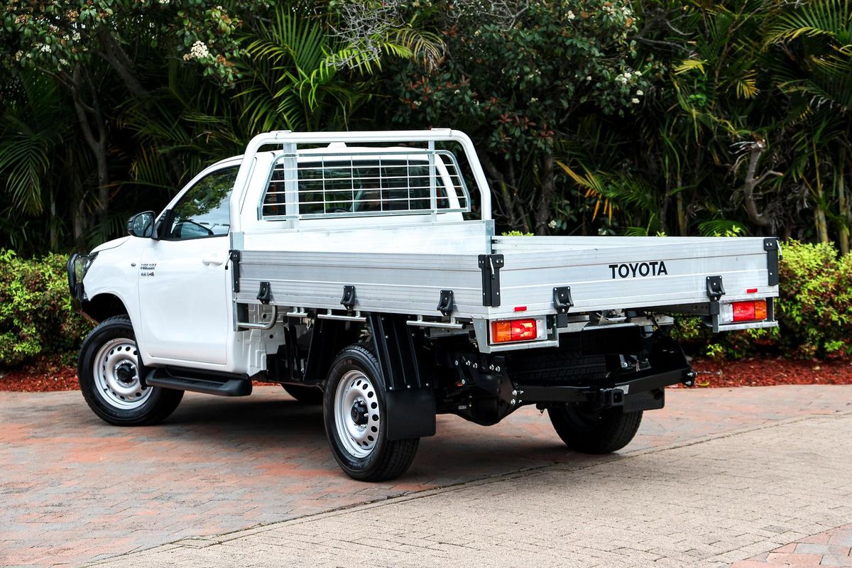 2024 Toyota Hilux SR GUN126R 4X4