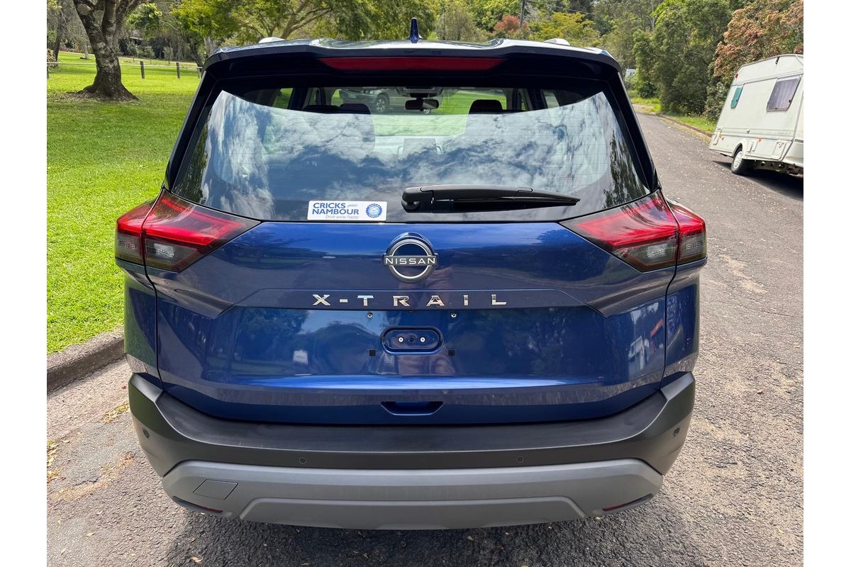 2025 Nissan X-TRAIL ST T33