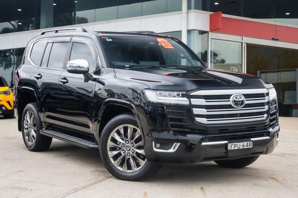 2025 Toyota Landcruiser Sahara ZX FJA300R