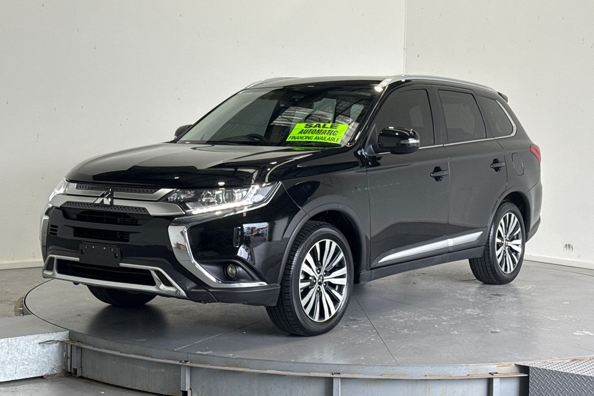 2021 Mitsubishi Outlander LS ZL