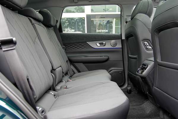 2026 Chery Tiggo 8 Super Hybrid Ultimate T31 thumb-8
