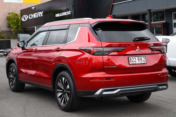 2025 Mitsubishi Outlander LS ZM thumb-5