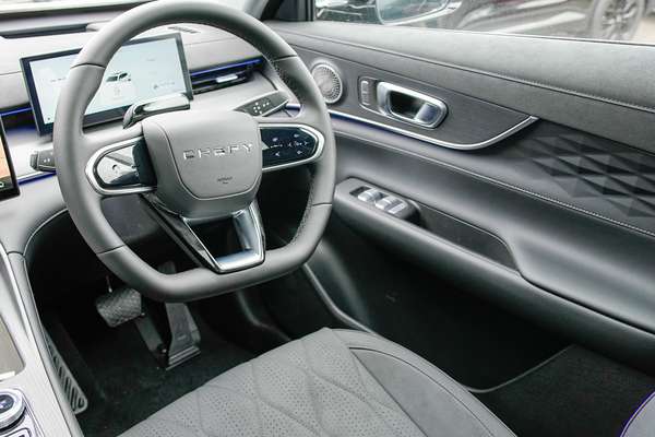 2026 Chery Tiggo 8 Super Hybrid Ultimate T31 thumb-16