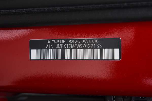 2025 Mitsubishi Outlander LS ZM thumb-20