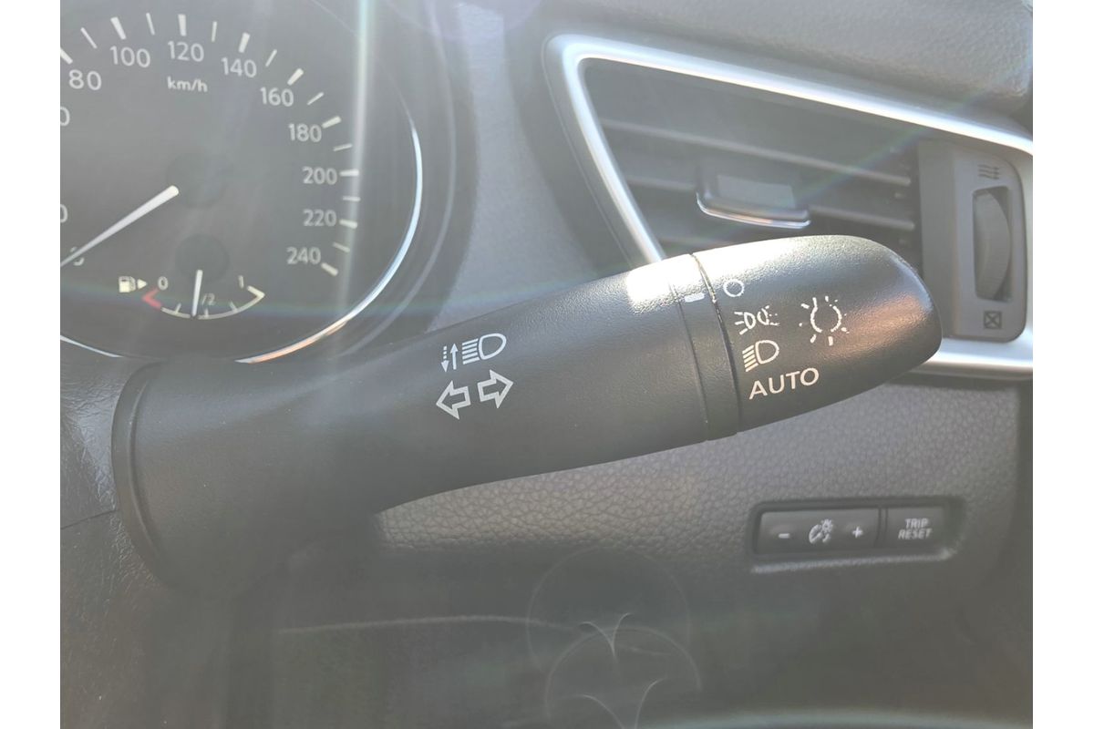 2016 Nissan X-TRAIL ST T32 image 17