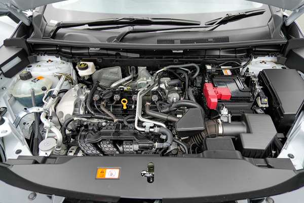 2025 Mitsubishi Outlander LS ZM thumb-7