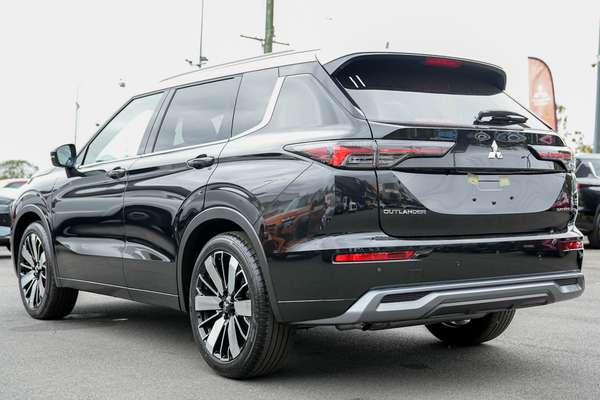 2026 Mitsubishi Outlander Exceed Tourer ZM thumb-5