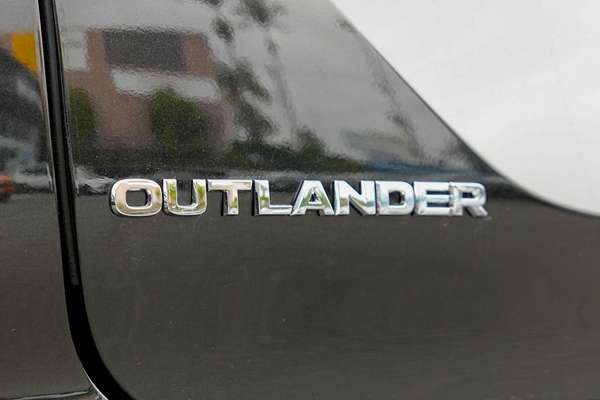 2026 Mitsubishi Outlander Exceed Tourer ZM thumb-20