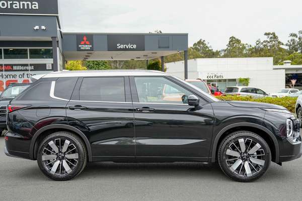 2026 Mitsubishi Outlander Exceed Tourer ZM thumb-4