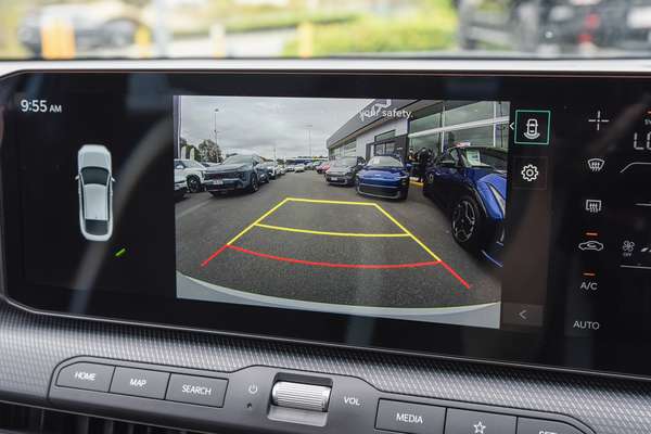 2025 Kia K4 GT-Line CL4m thumb-11