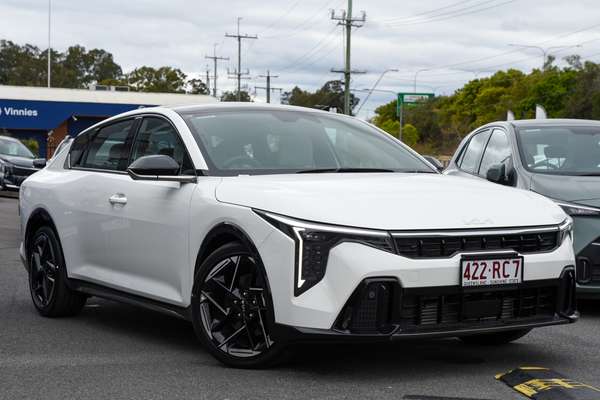 2025 Kia K4 GT-Line CL4m