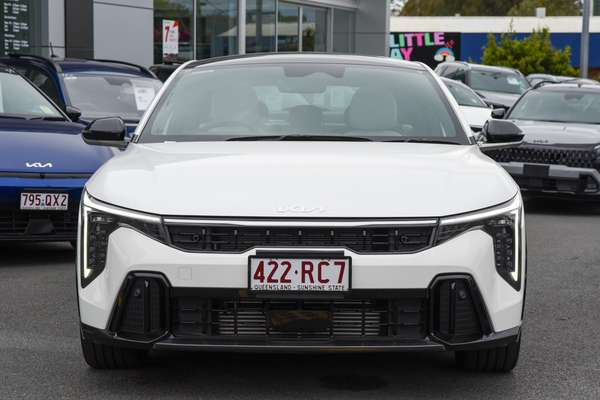 2025 Kia K4 GT-Line CL4m thumb-2