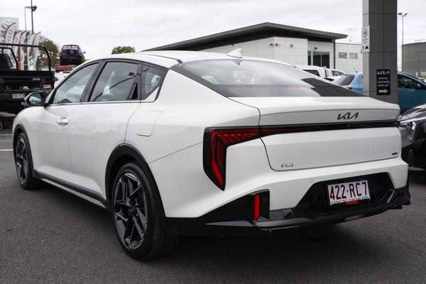 2025 Kia K4 GT-Line CL4m thumb-5