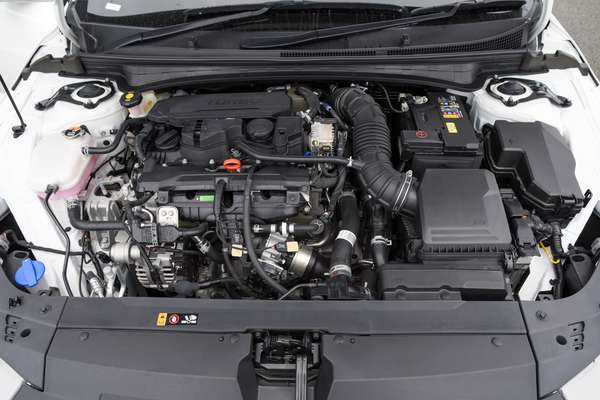2025 Kia K4 GT-Line CL4m thumb-7