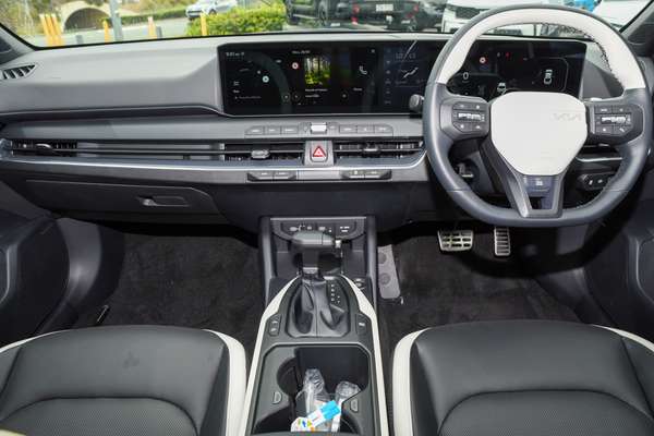 2025 Kia K4 GT-Line CL4m thumb-16