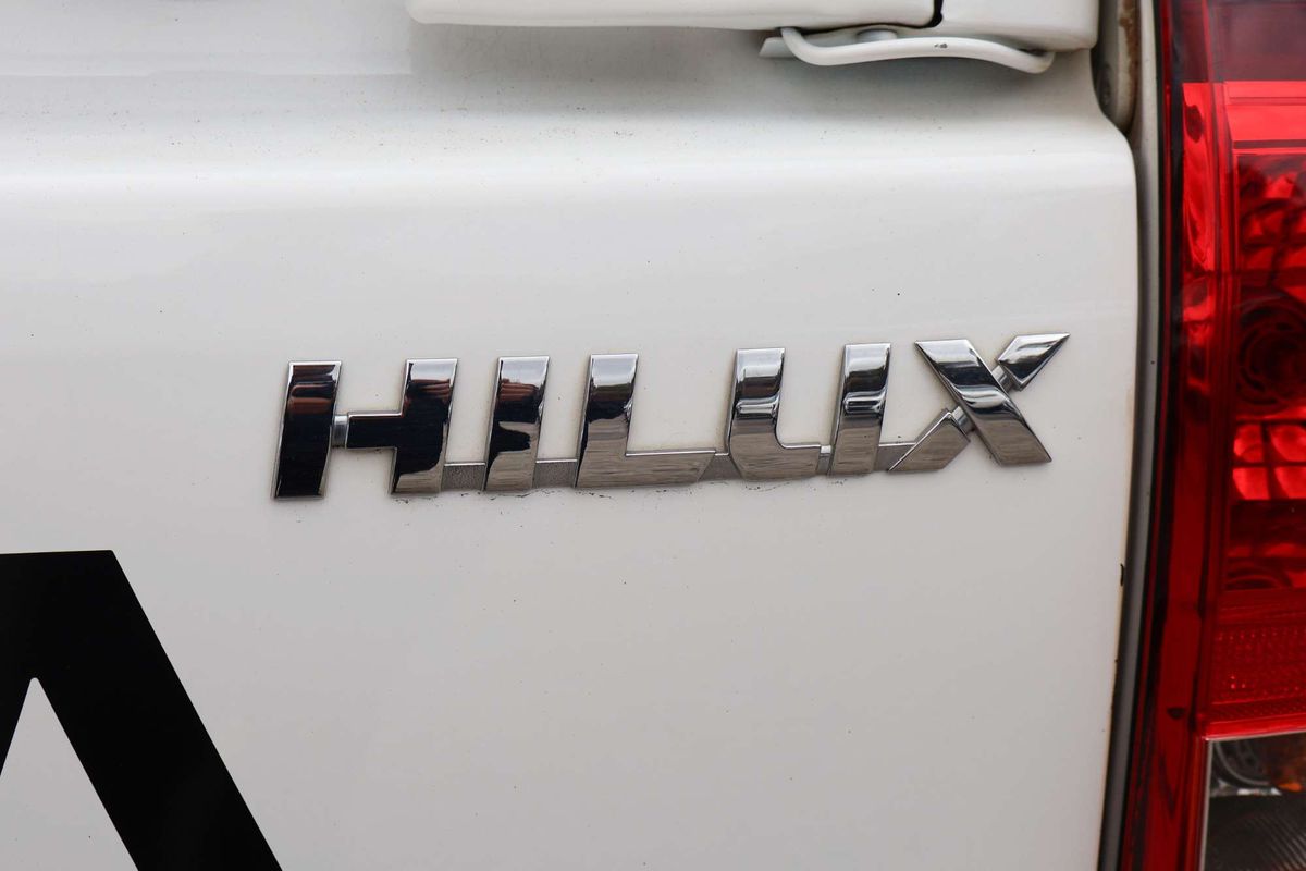2022 Toyota Hilux SR GUN126R 4X4 image 4