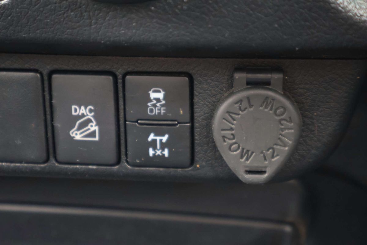 2022 Toyota Hilux SR GUN126R 4X4 image 8