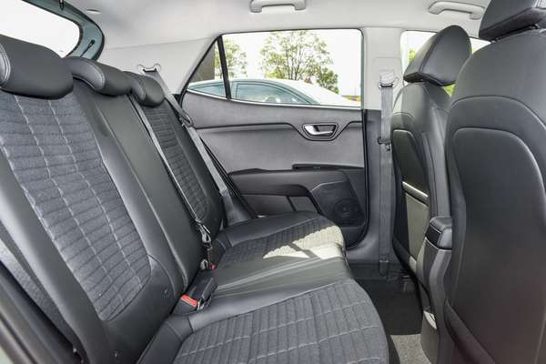 2026 Kia Stonic Sport YB PE2 thumb-8