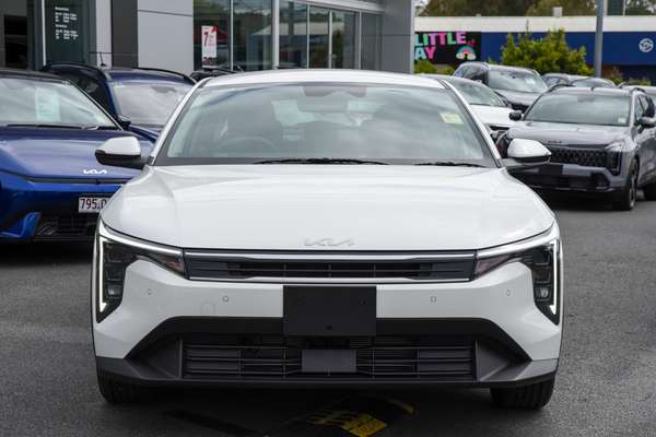 2026 Kia K4 S CL4m thumb-2