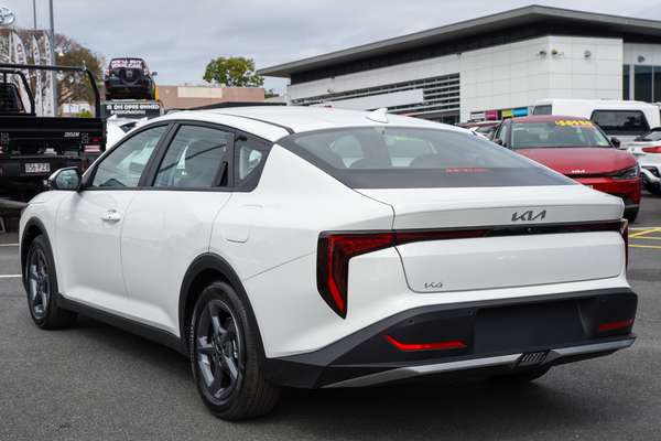 2026 Kia K4 S CL4m thumb-5