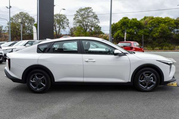 2026 Kia K4 S CL4m thumb-4