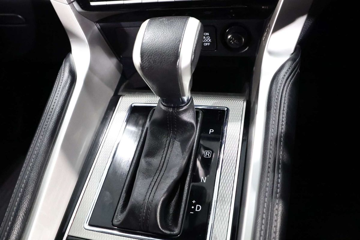 2022 Mitsubishi Pajero Sport GLS QF