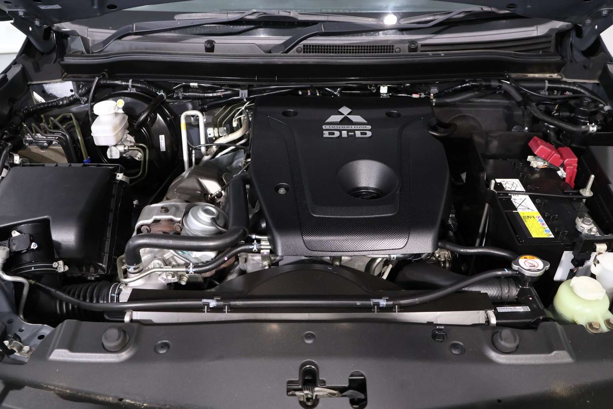 2022 Mitsubishi Pajero Sport GLS QF