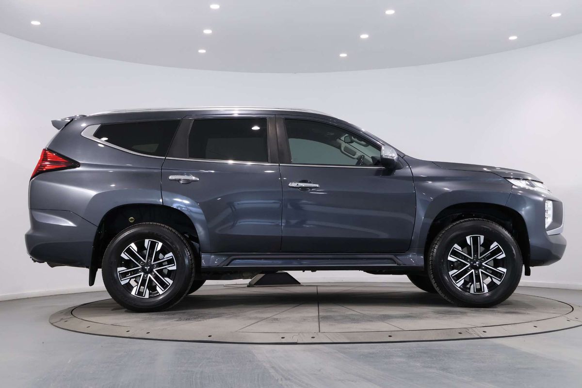 2022 Mitsubishi Pajero Sport GLS QF