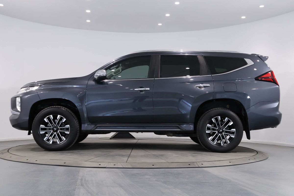 2022 Mitsubishi Pajero Sport GLS QF