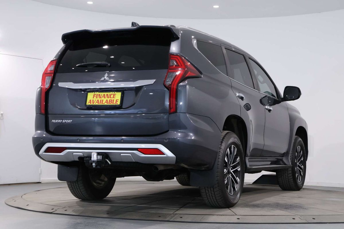 2022 Mitsubishi Pajero Sport GLS QF