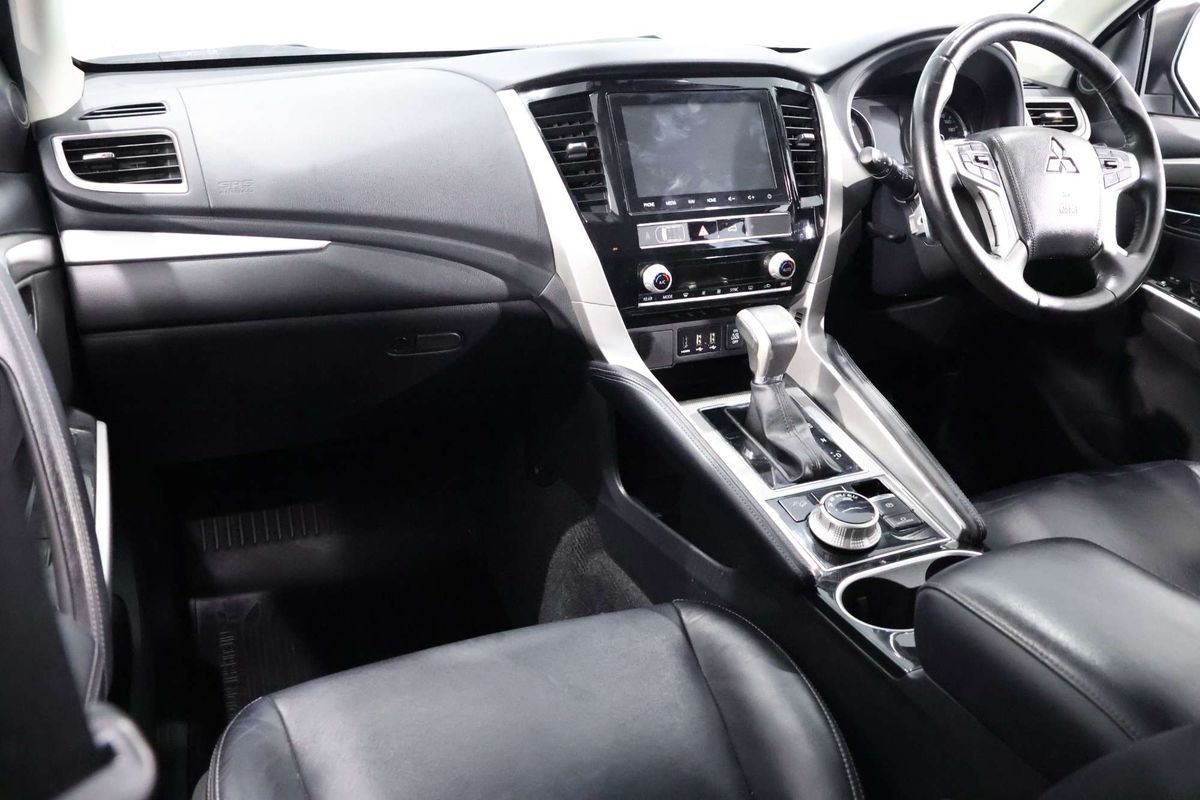 2022 Mitsubishi Pajero Sport GLS QF