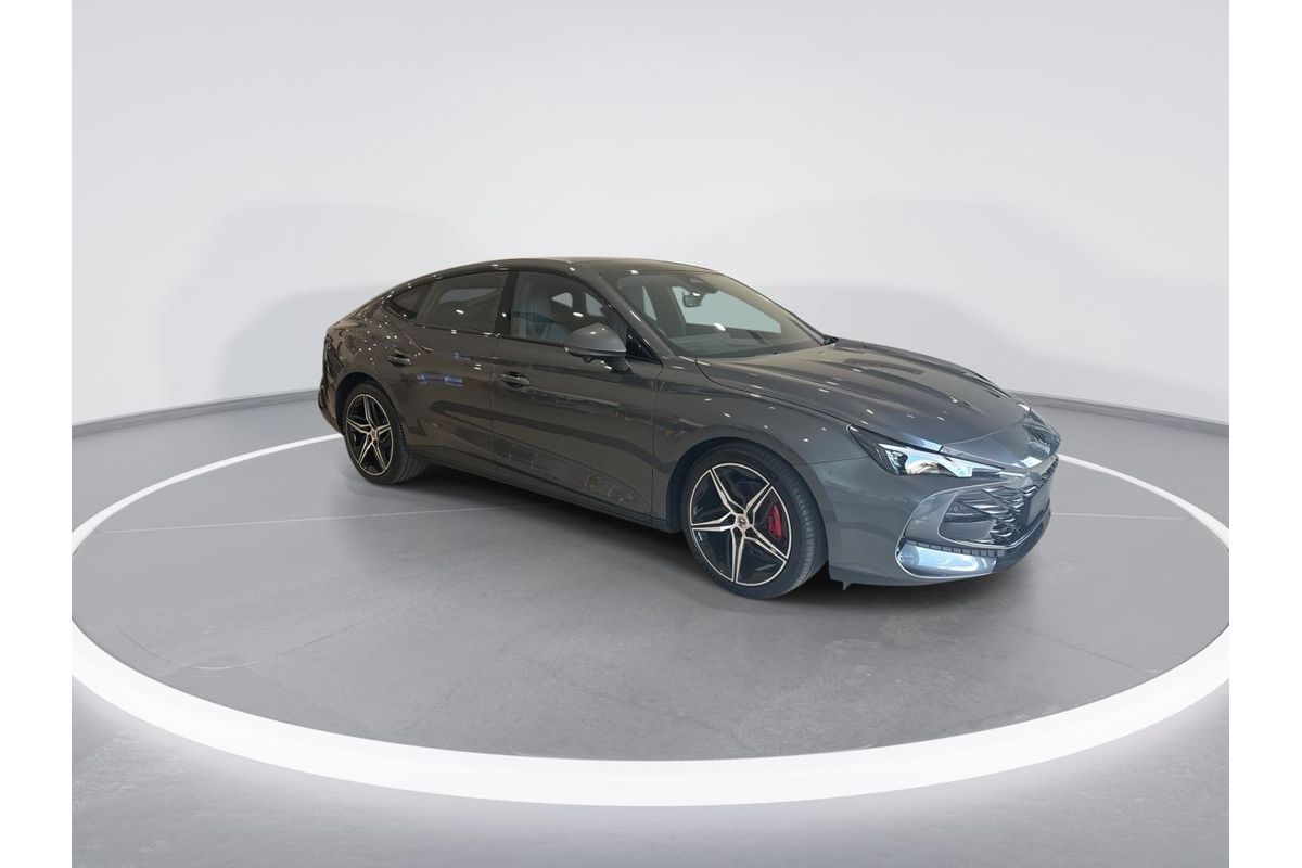 2025 MG MG7 Essence IP42