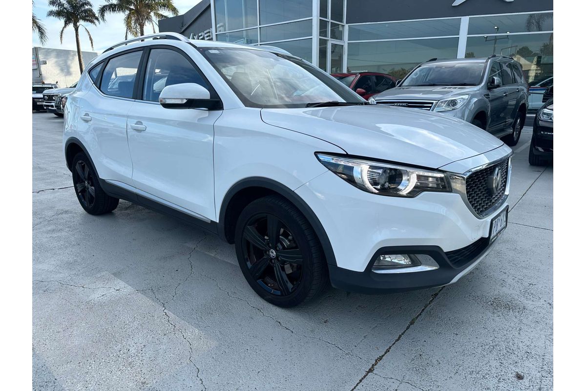 2018 MG ZS Essence AZS1