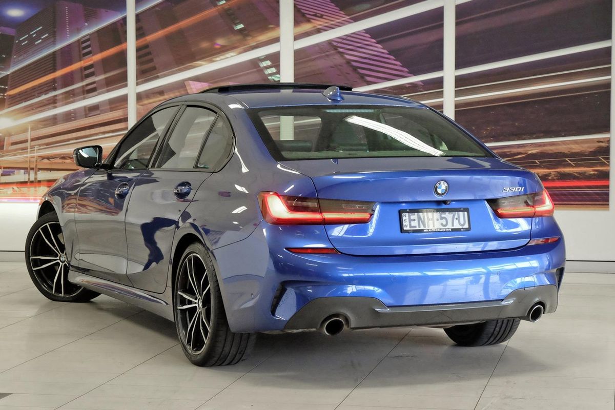 2021 BMW 3 Series 330i Luxury Line G20 image 2