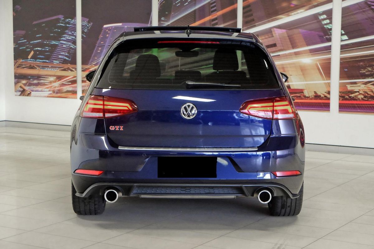 2020 Volkswagen Golf GTI 7.5 image 5