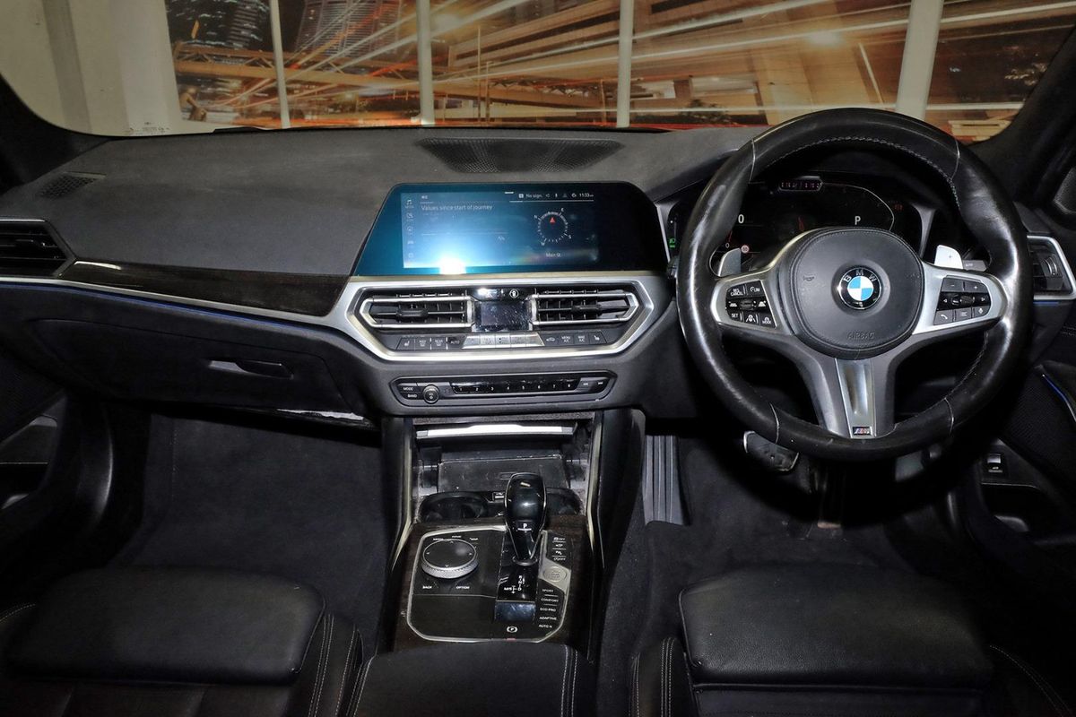 2021 BMW 3 Series 330i Luxury Line G20 image 8