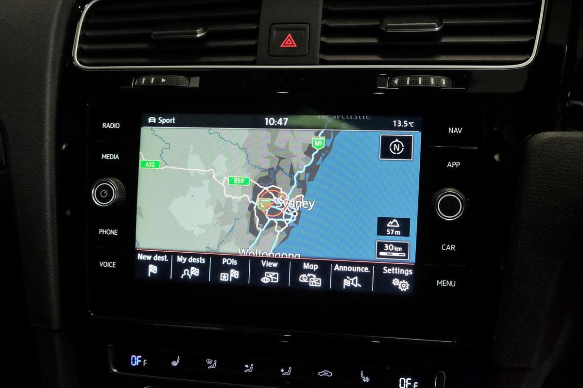 2020 Volkswagen Golf GTI 7.5 image 14