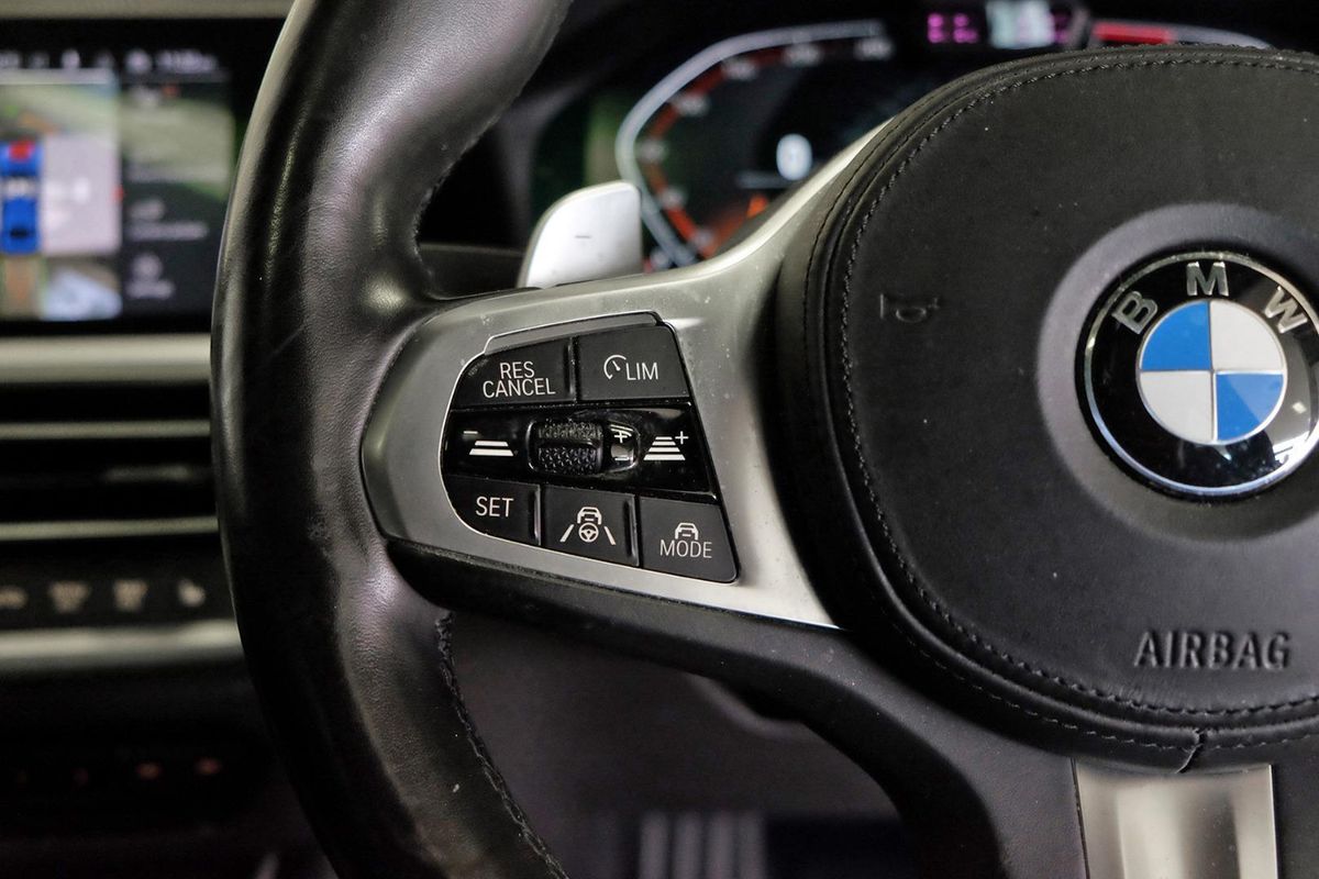 2021 BMW 3 Series 330i Luxury Line G20 image 15