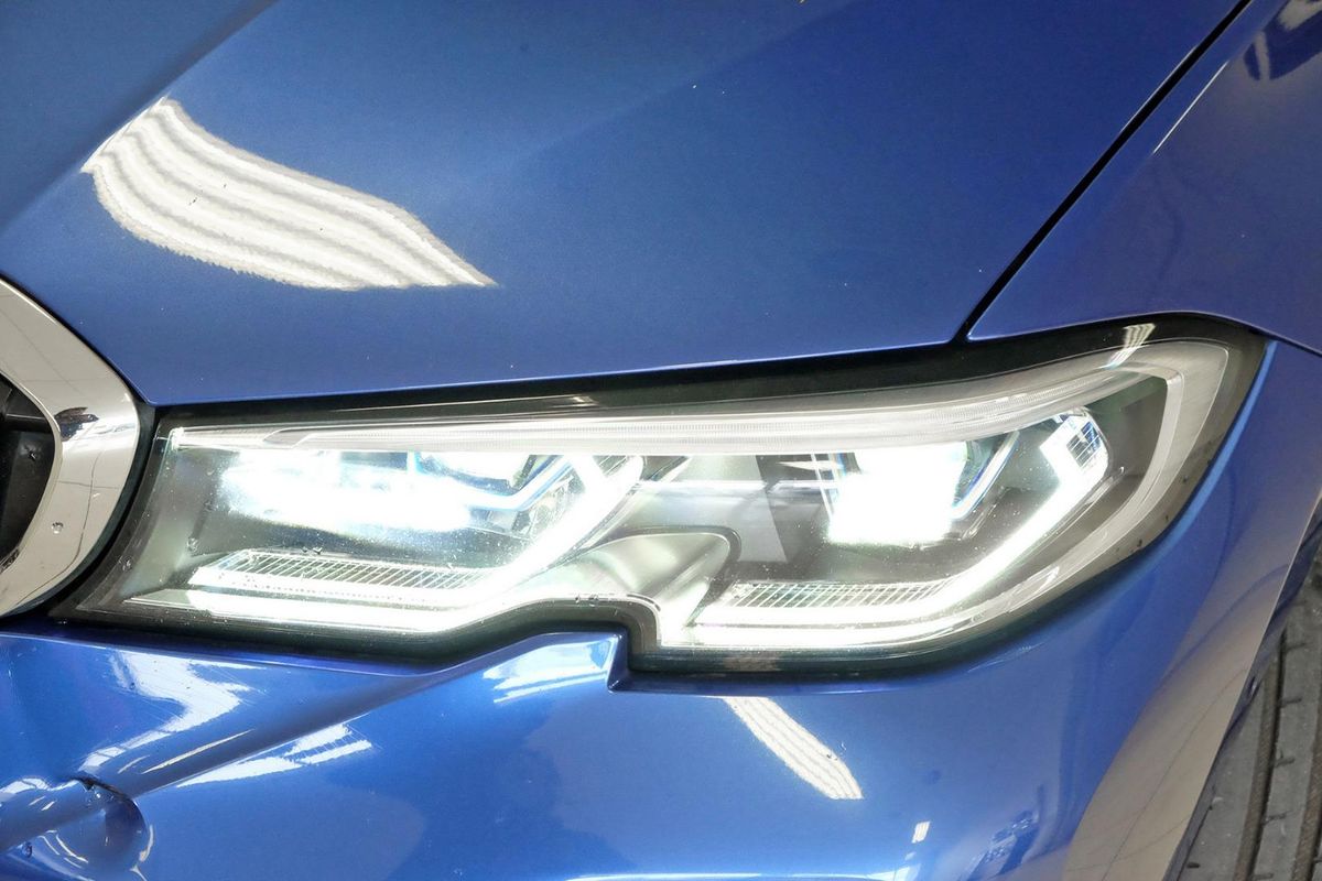 2021 BMW 3 Series 330i Luxury Line G20 image 19