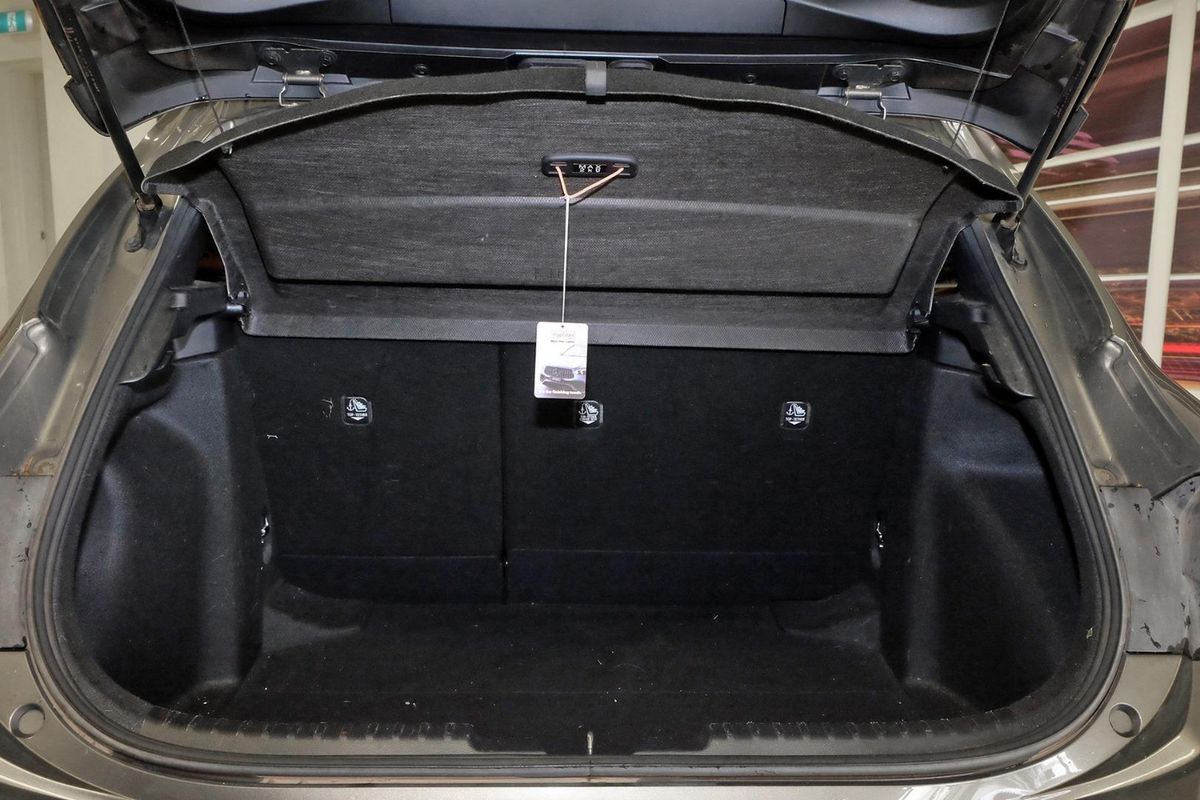 2019 Toyota Corolla ZR Hybrid ZWE211R image 21