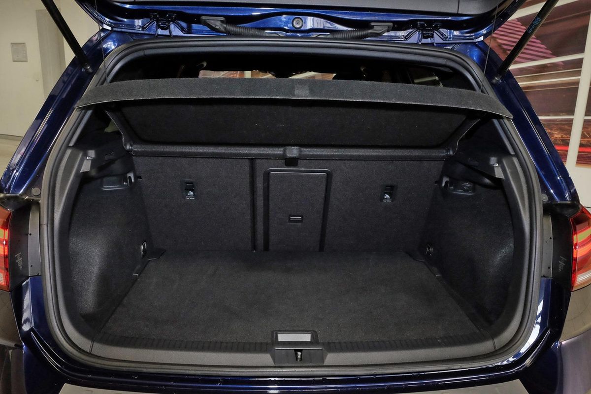2020 Volkswagen Golf GTI 7.5 image 22