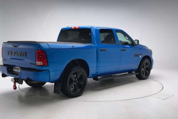 2020 RAM 1500 Express DS 4X4 SWB thumb-2
